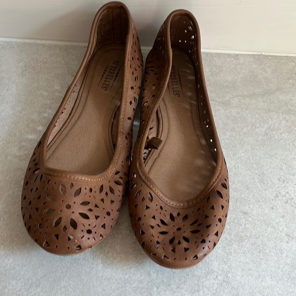 Brown Size 6 Seychelles Flats